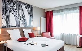 Aparthotel Adagio Paris Bercy Village 4*