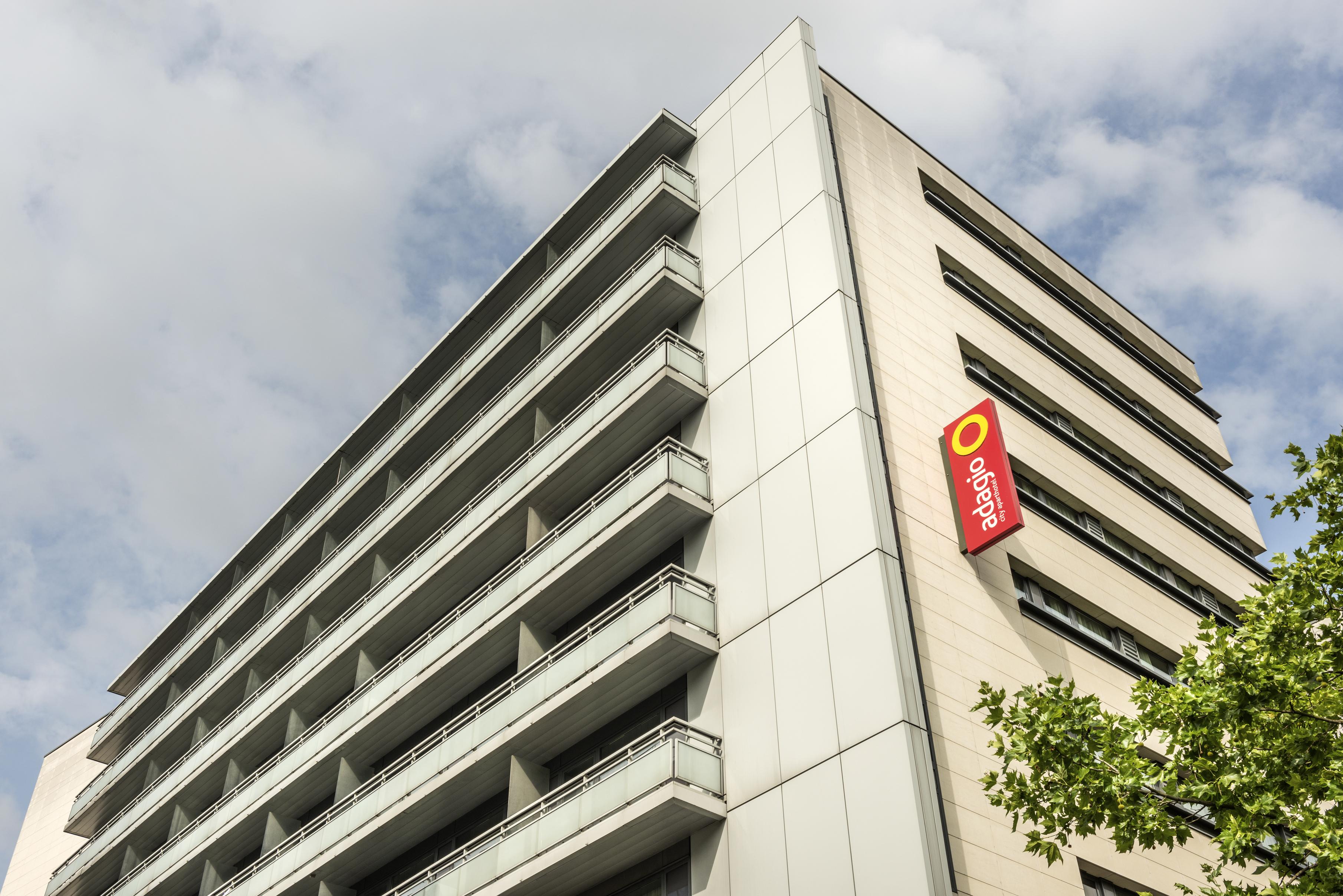 Aparthotel Adagio Paris Bercy Village Exterior photo